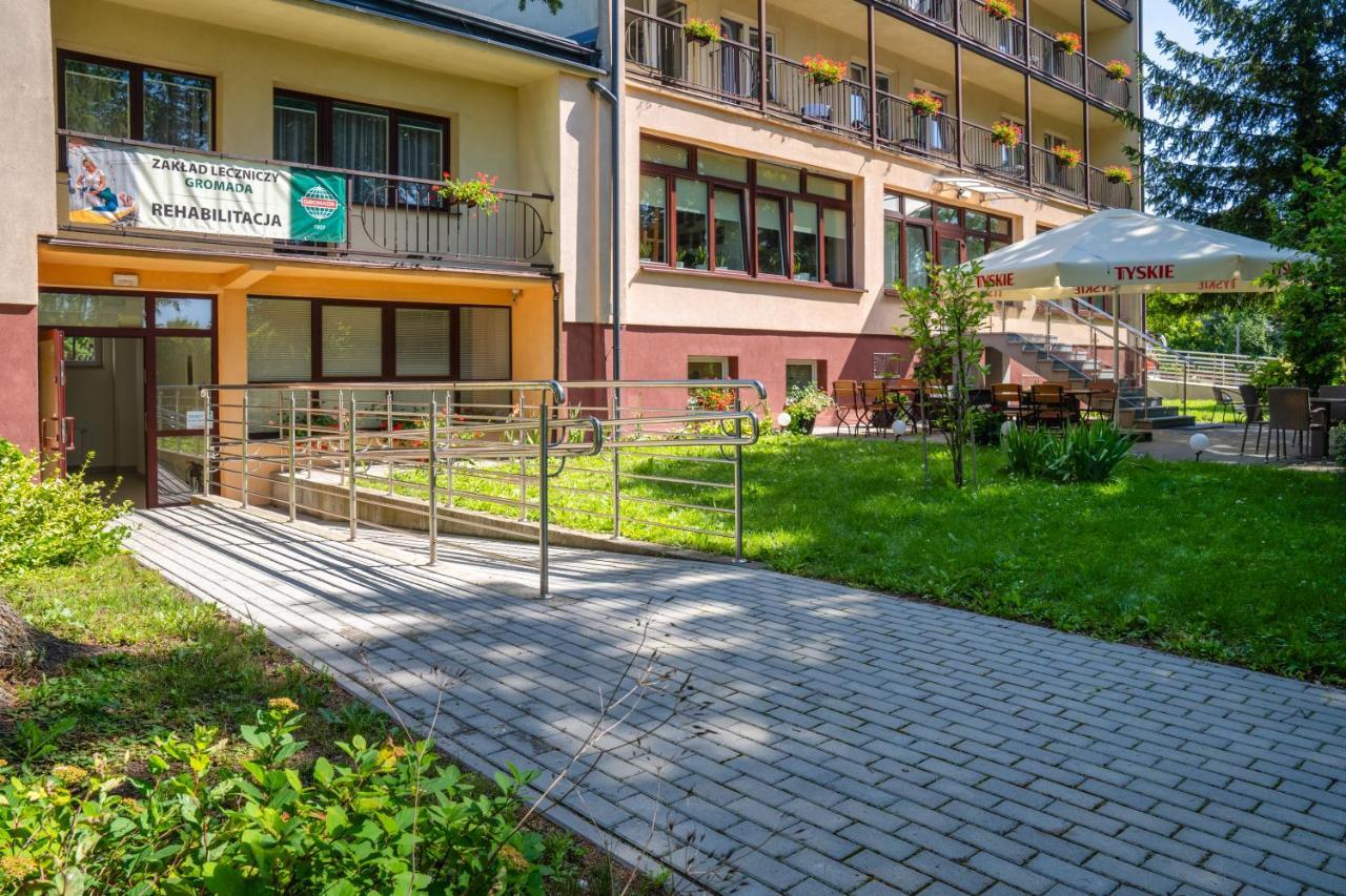 Hotel Gromada Medical Spa 부스코-즈드로이 외부 사진